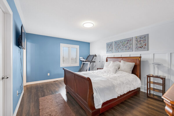 7-Bedford-Estates-Crescent-Barrie-Web-Salisbury-28