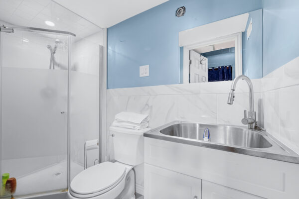 7-Bedford-Estates-Crescent-Barrie-Web-Salisbury-46