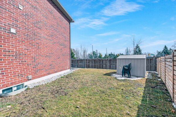 7-Bedford-Estates-Crescent-Barrie-Web-Salisbury-50