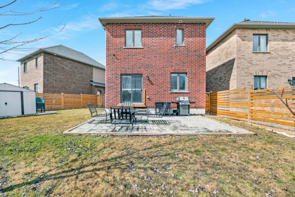 7-Bedford-Estates-Crescent-Barrie-Web-Salisbury-57