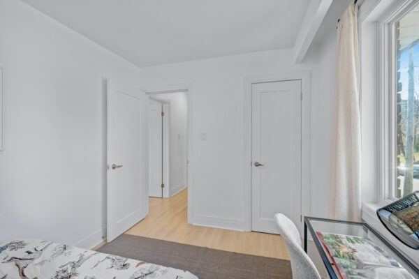 7-Friendly-Drive-Toronto-Web-Salisbury-32