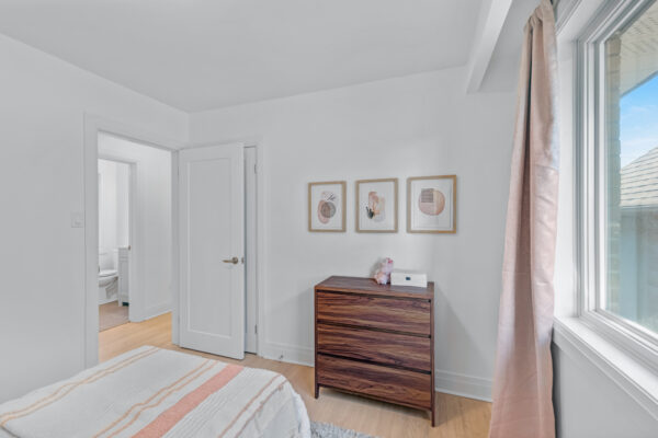 7-Friendly-Drive-Toronto-Web-Salisbury-35