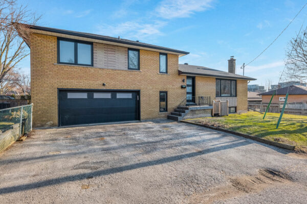 7-Friendly-Drive-Toronto-Web-Salisbury-8