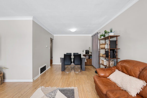 730-Medowvale-Road-Toronto-Web-Salisbury-17