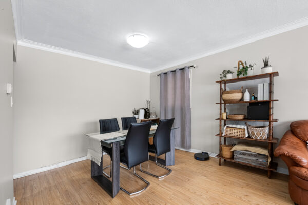 730-Medowvale-Road-Toronto-Web-Salisbury-18