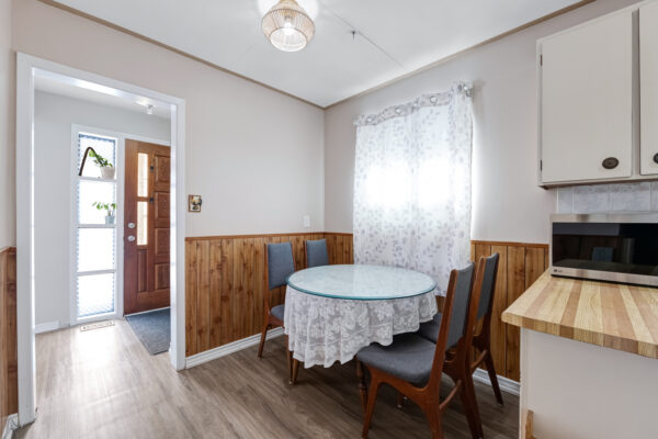 730-Medowvale-Road-Toronto-Web-Salisbury-21