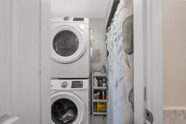 730-Medowvale-Road-Toronto-Web-Salisbury-31