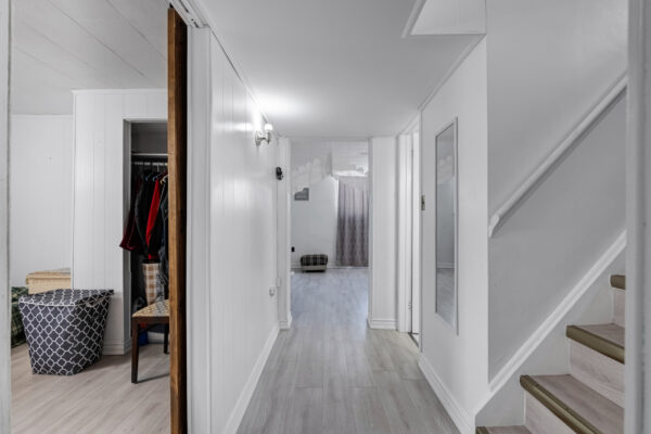 730-Medowvale-Road-Toronto-Web-Salisbury-39
