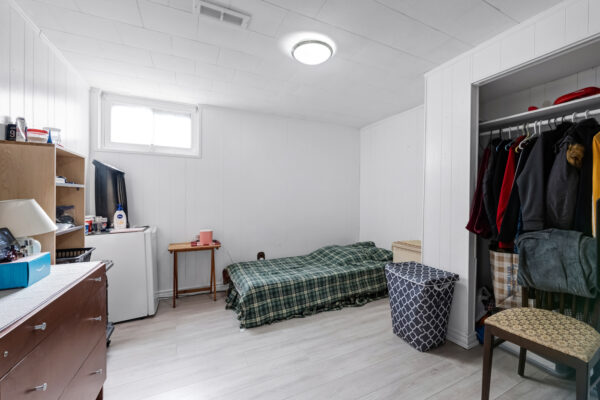 730-Medowvale-Road-Toronto-Web-Salisbury-48