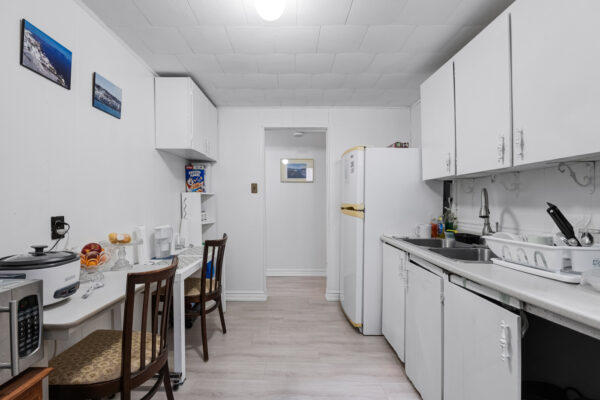 730-Medowvale-Road-Toronto-Web-Salisbury-54