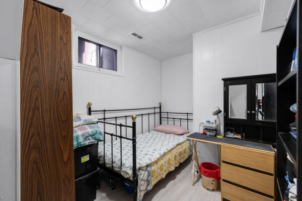 730-Medowvale-Road-Toronto-Web-Salisbury-55