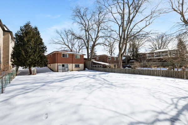 730-Medowvale-Road-Toronto-Web-Salisbury-65