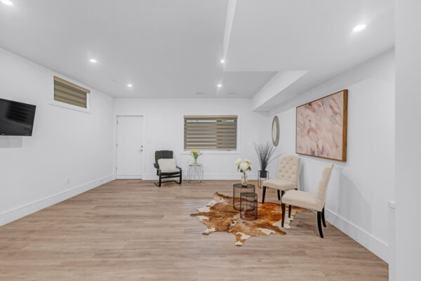 8-Branch-Avenue-Toronto-Web-Salisbury-63