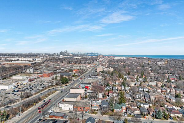 8-Branch-Avenue-Toronto-Web-Salisbury-80