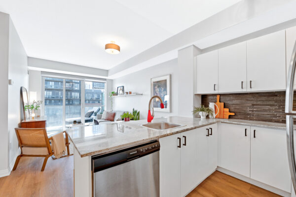 1-Cole-Street-#804-Toronto-Web-Salisbury-12