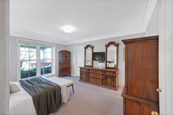 1-Restwell-Crescent-Toronto-Web-Salisbury-32