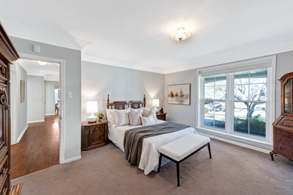 1-Restwell-Crescent-Toronto-Web-Salisbury-33