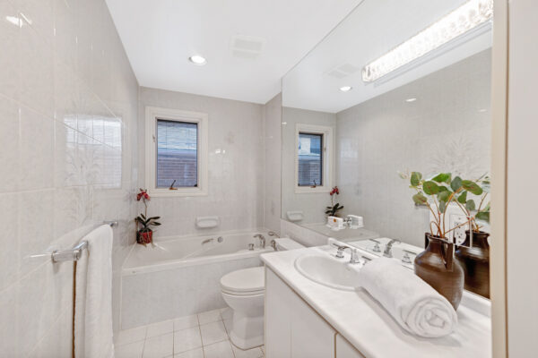 1-Restwell-Crescent-Toronto-Web-Salisbury-36