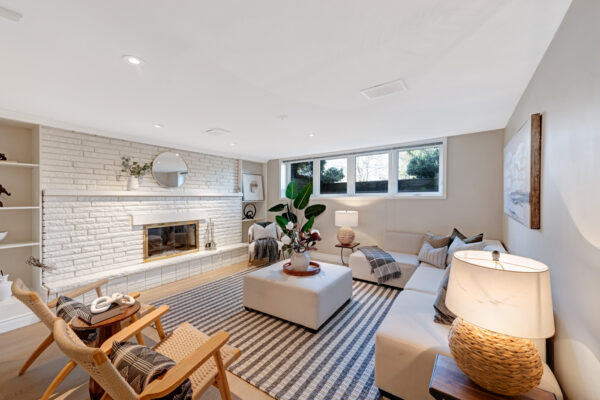 1-Restwell-Crescent-Toronto-Web-Salisbury-45