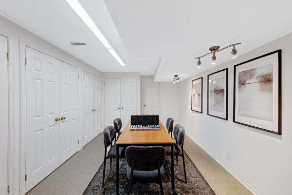 1-Restwell-Crescent-Toronto-Web-Salisbury-54