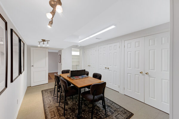 1-Restwell-Crescent-Toronto-Web-Salisbury-55