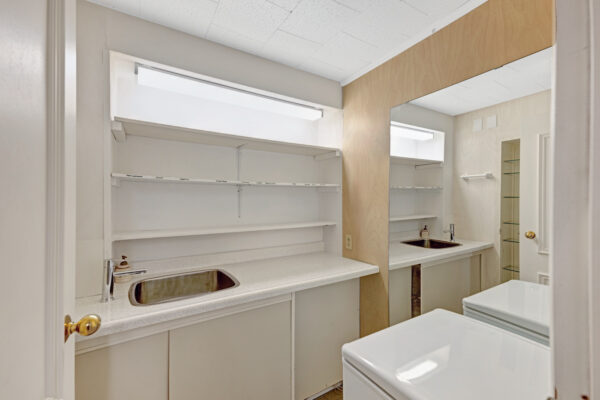 1-Restwell-Crescent-Toronto-Web-Salisbury-56