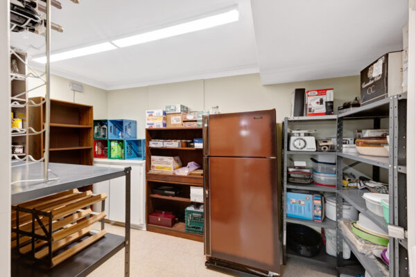 1-Restwell-Crescent-Toronto-Web-Salisbury-57