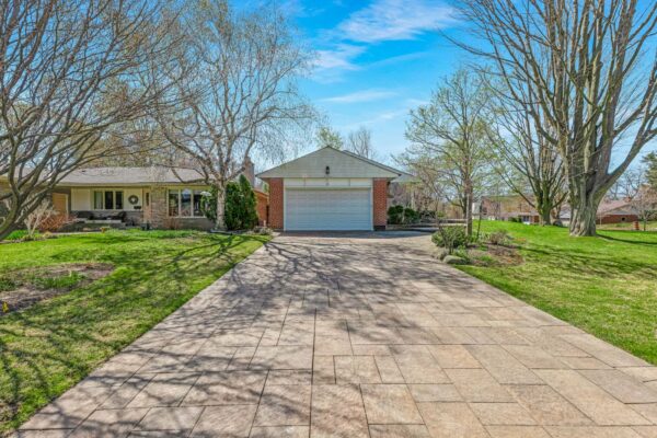 1-Restwell-Crescent-Toronto-Web-Salisbury-69