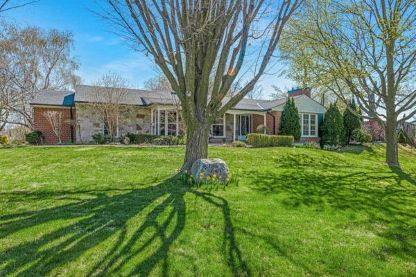 1-Restwell-Crescent-Toronto-Web-Salisbury-72