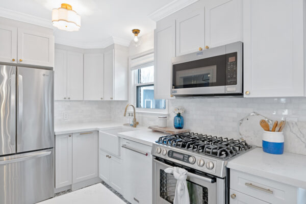 1303-Crossfield-Bend-Mississauga-Web-Salisbury-21