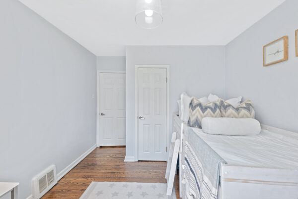 1303-Crossfield-Bend-Mississauga-Web-Salisbury-34
