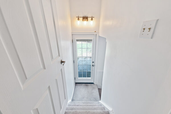 1303-Crossfield-Bend-Mississauga-Web-Salisbury-35
