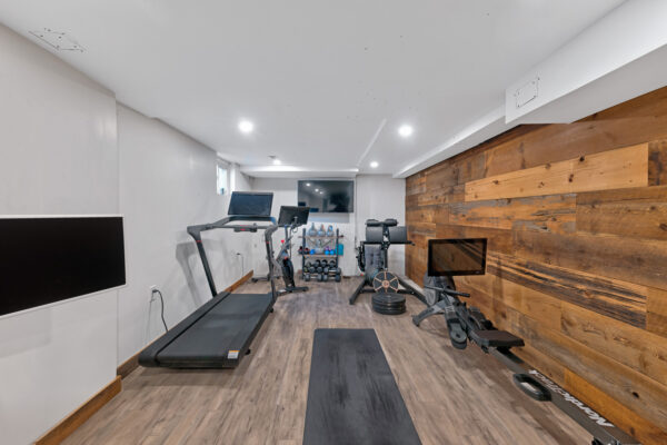 1303-Crossfield-Bend-Mississauga-Web-Salisbury-44