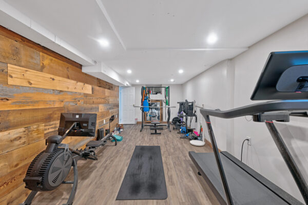 1303-Crossfield-Bend-Mississauga-Web-Salisbury-45
