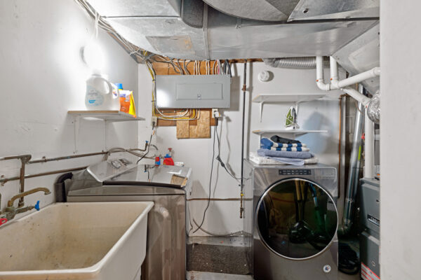 1303-Crossfield-Bend-Mississauga-Web-Salisbury-46