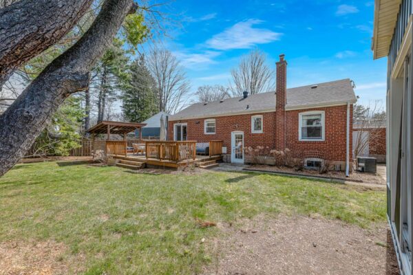 1303-Crossfield-Bend-Mississauga-Web-Salisbury-50