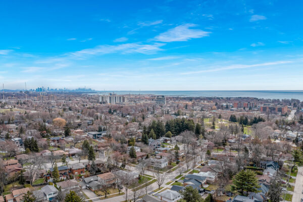1303-Crossfield-Bend-Mississauga-Web-Salisbury-68