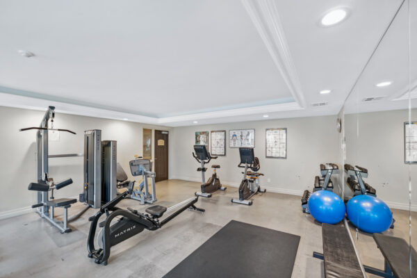 18-William-Carson-Crescent-#318-Toronto-Web-Salisbury-54