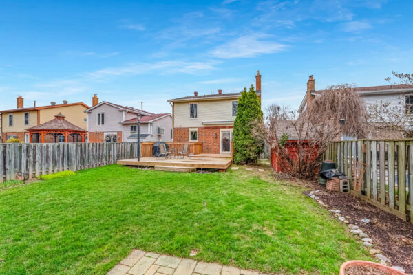 219-Goldhawk-Trail-Toronto-Web-Salisbury-57
