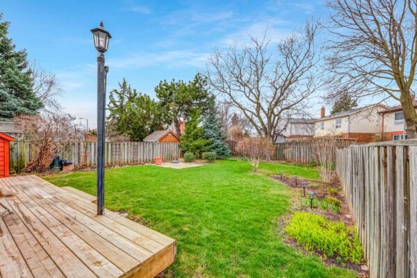 219-Goldhawk-Trail-Toronto-Web-Salisbury-59