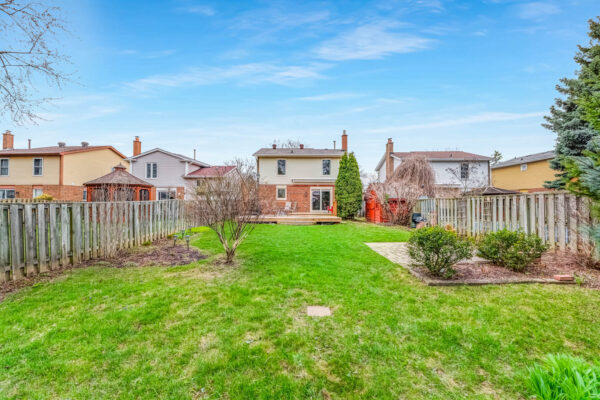 219-Goldhawk-Trail-Toronto-Web-Salisbury-64