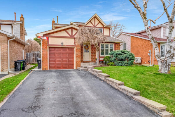 219-Goldhawk-Trail-Toronto-Web-Salisbury-8