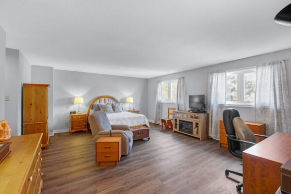 22-Havagal-Crescent-Markham-Web-Salisbury-41