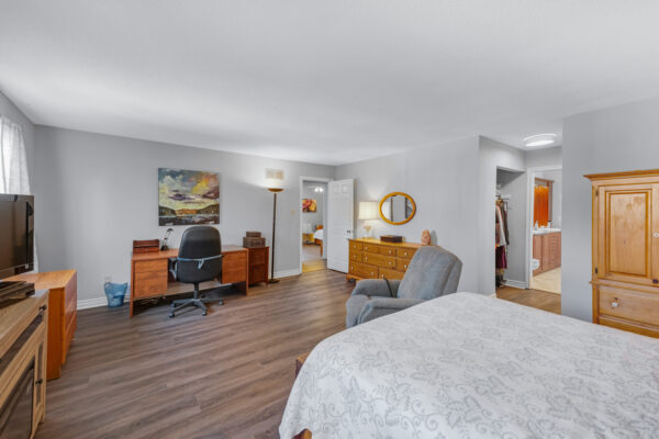 22-Havagal-Crescent-Markham-Web-Salisbury-43