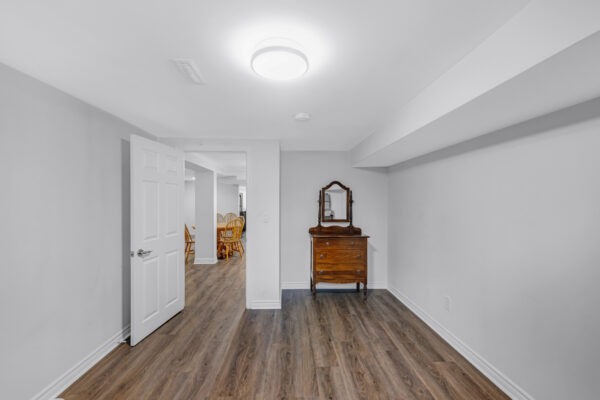 22-Havagal-Crescent-Markham-Web-Salisbury-63