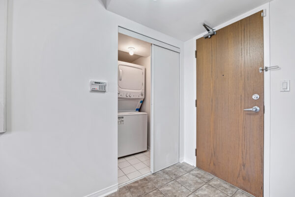233-Beecroft-Road-#915-Toronto-Web-Salisbury-30