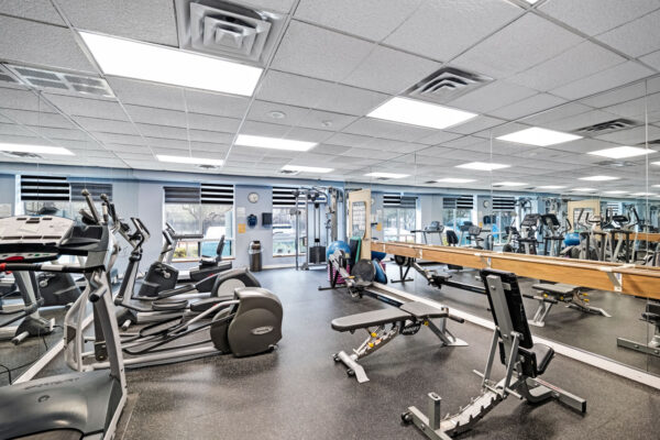 233-Beecroft-Road-#915-Toronto-Web-Salisbury-42