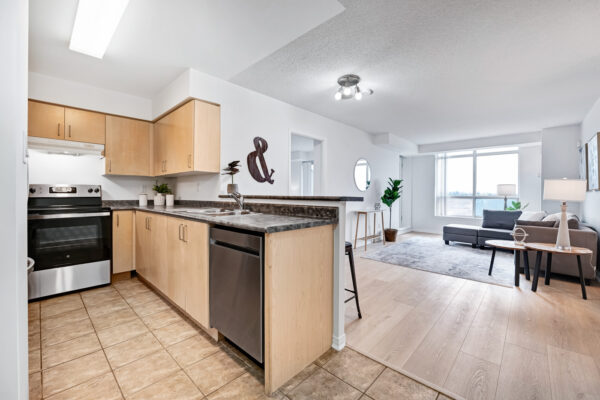 233-Beecroft-Road-#915-Toronto-Web-Salisbury-9