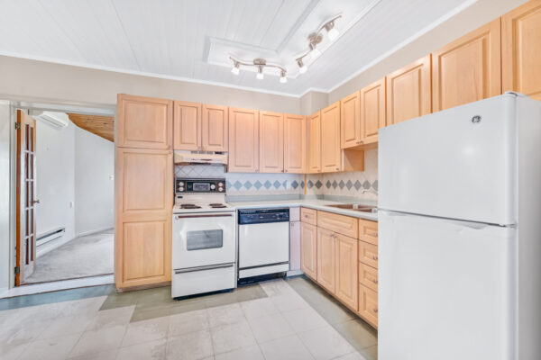 26-Martin-Road-Toronto-Web-Salisbury-25