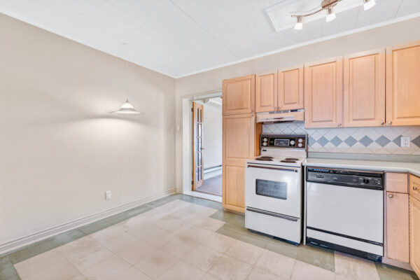 26-Martin-Road-Toronto-Web-Salisbury-26